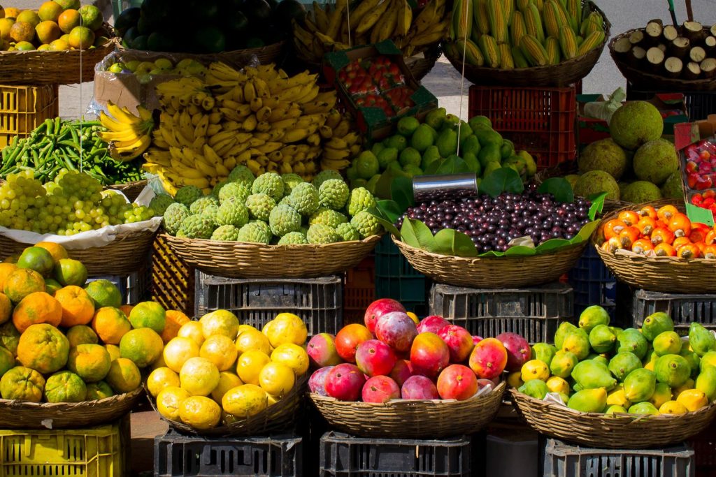 Fruit and Veg Idioms - market stall
