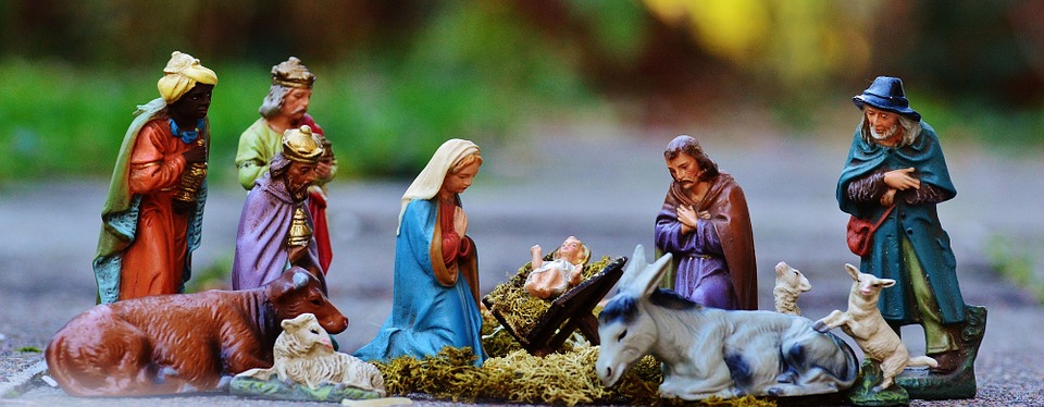 Christmas Vocabulary EFL Lesson - nativity figures