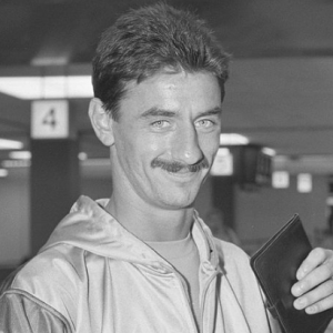 Image source: https://commons.wikimedia.org/wiki/File:Ian_Rush,_Wales_Team,_1988_(1).jpg